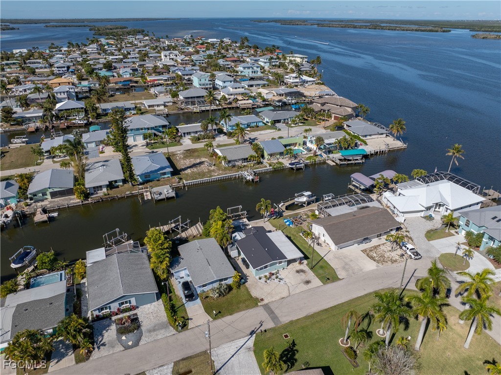 2 Bed Waterfront Home for Sale in Matlacha, FL, $339,000 — photo 3