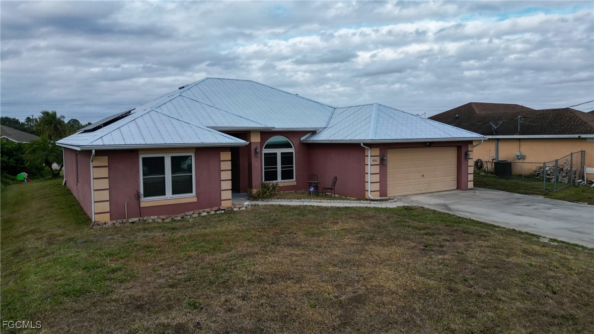 4 Bed Pool Home for Sale in Greenbriar, photo 3