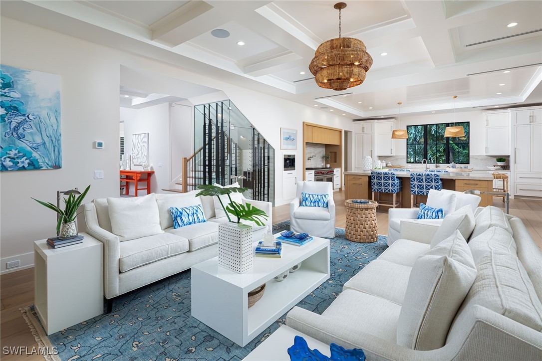 6 Bed Pool Home for Sale in Olde Naples, photo 3