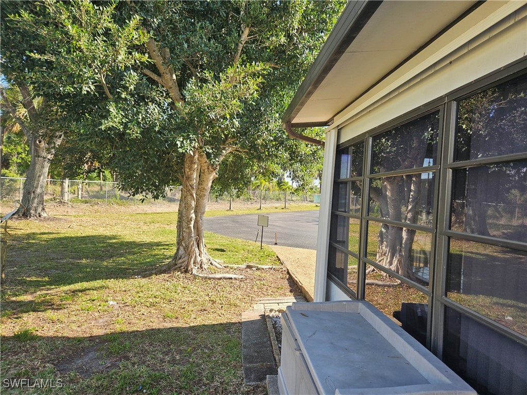 1 Bed ManufacturedHome for Sale in Naples, FL, $69,500 — photo 3