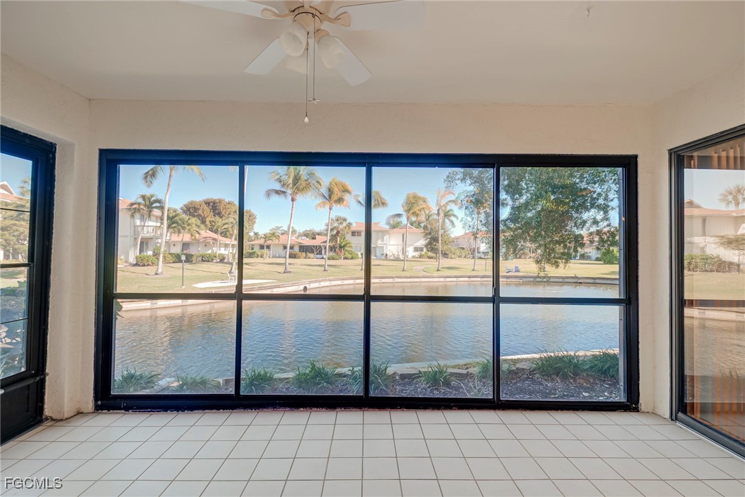 2 Bed Waterfront Home for Sale in Fort Myers, photo 3