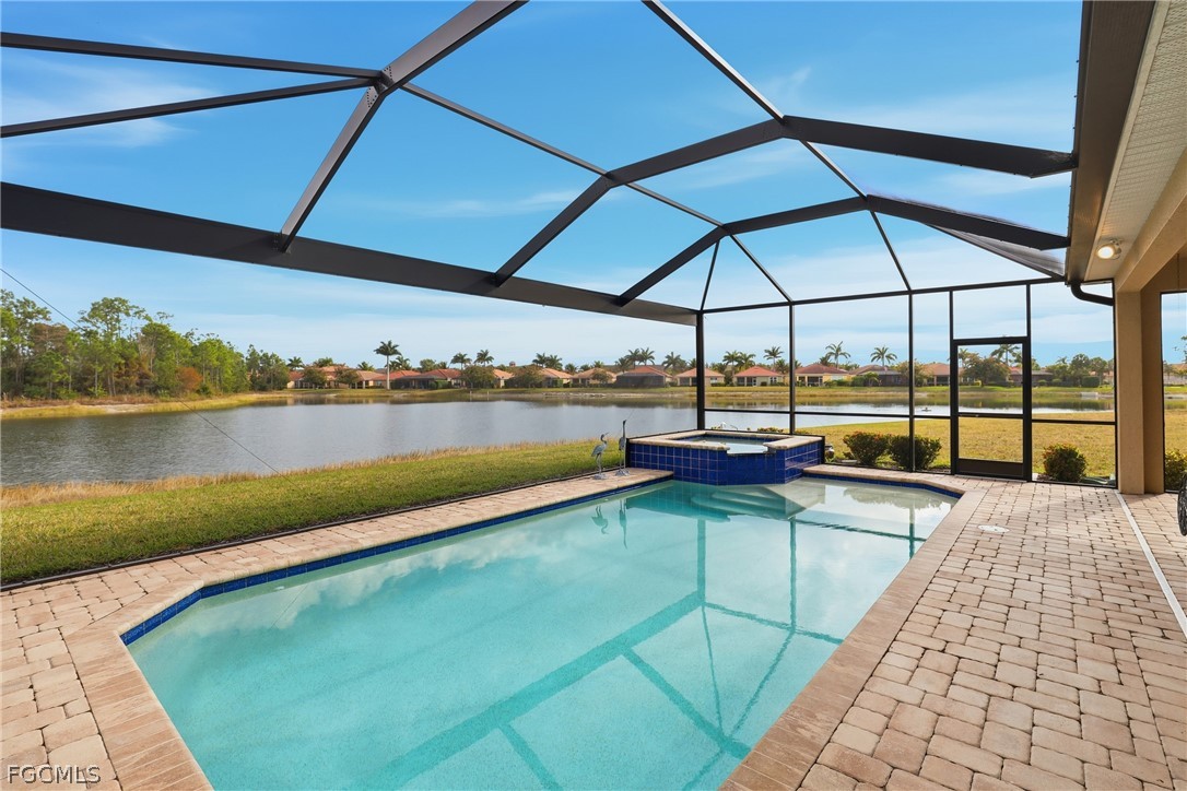 4 Bed Pool Home for Sale in Lindsford, photo 3