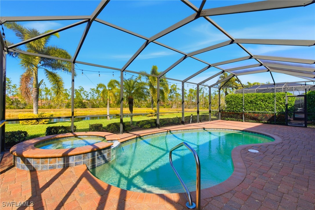 5 Bed Pool Home for Sale in Bella Terra, photo 3