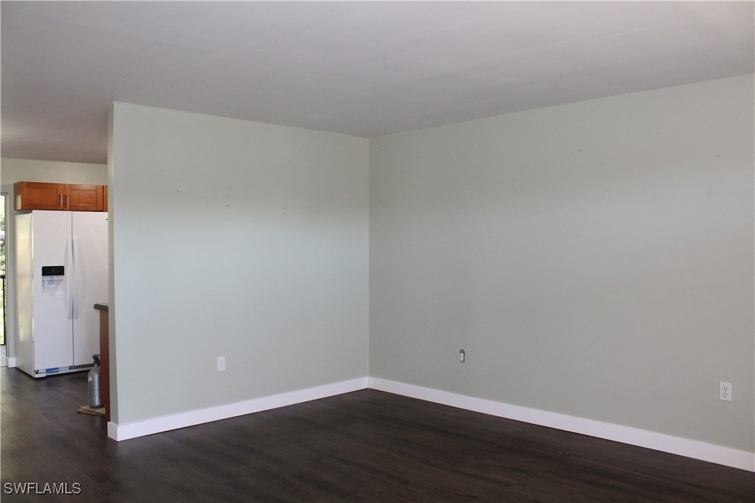 2 Bed Condominium for Sale in Naples, FL, $189,000 — photo 3