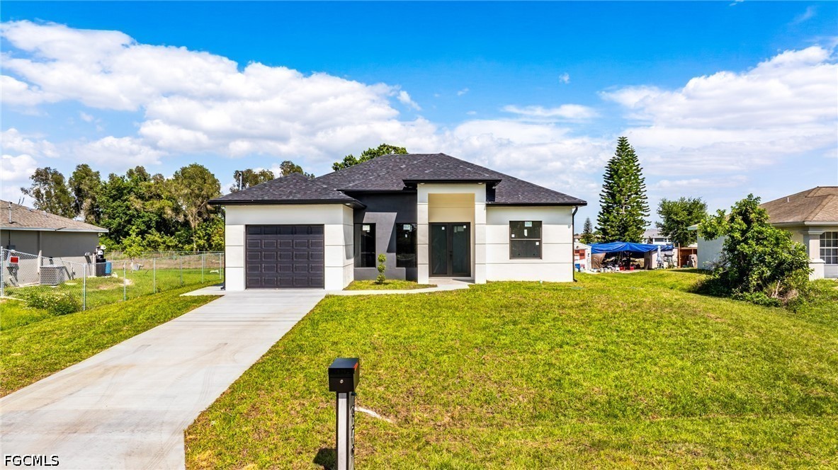 3 Bed SingleFamilyResidence for Sale in Lehigh Acres, photo 3