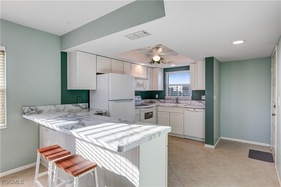 2 Bed Condominium for Sale in Fort Myers Beach, FL, $324,900 — photo 3