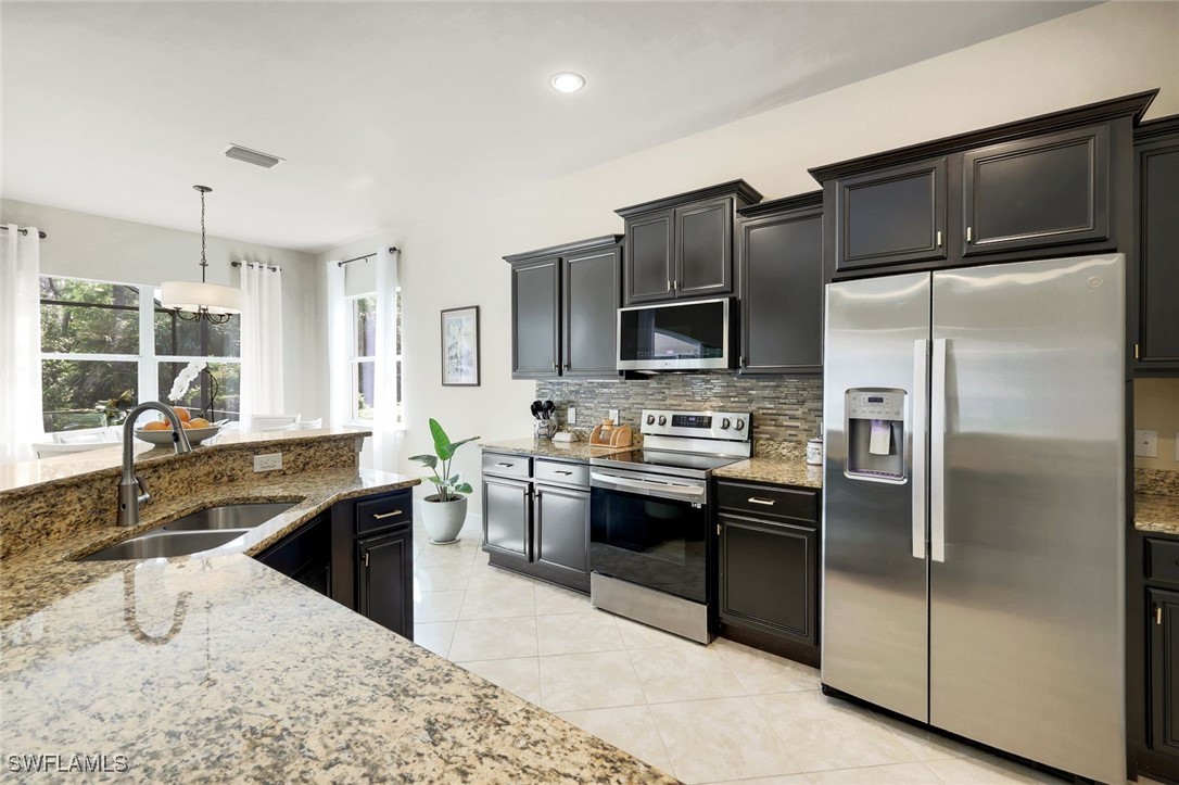 2 Bed Pool Home for Sale in Ashmont, photo 3