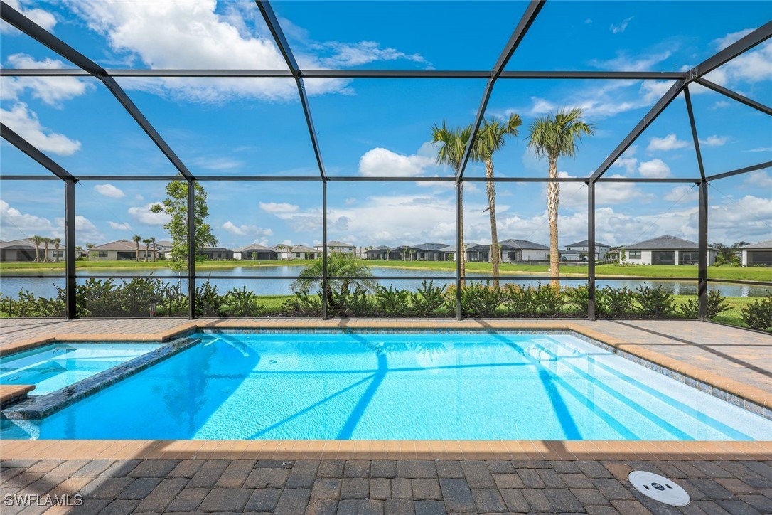 5 Bed Pool Home for Sale in Verdana Village, photo 3