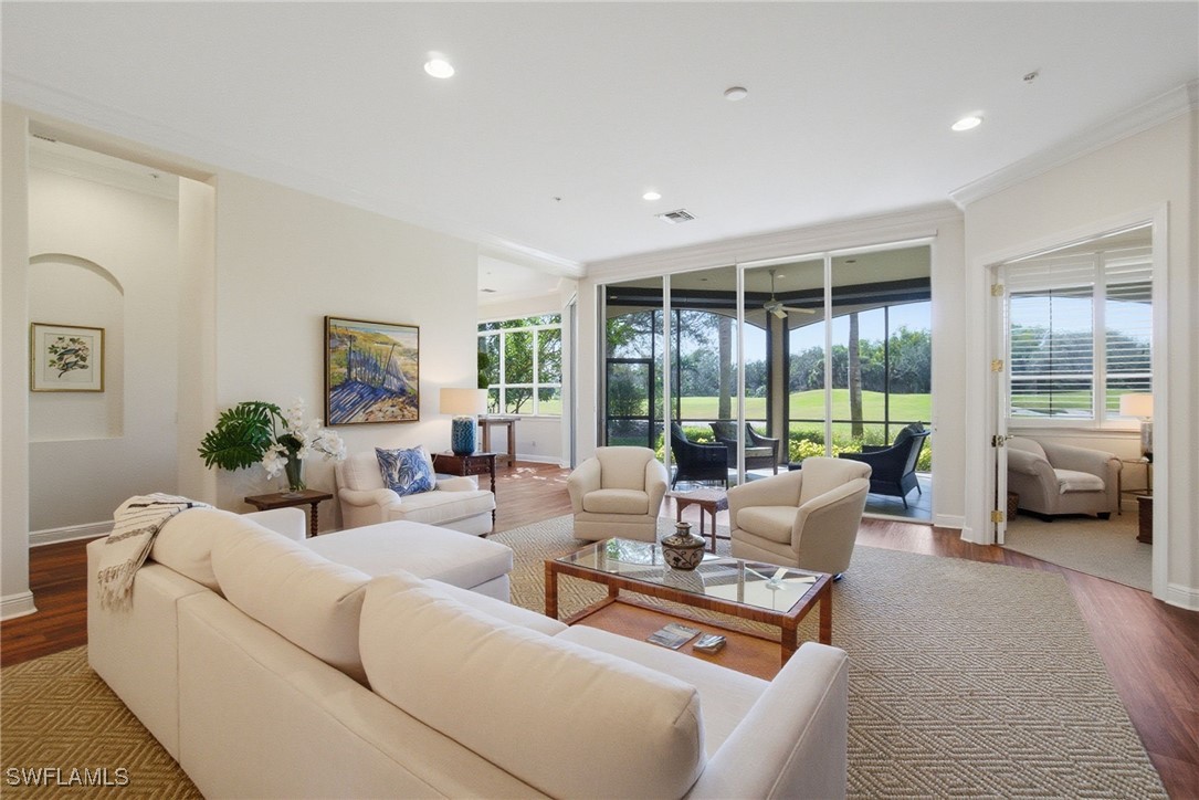 3 Bed Waterfront Home for Sale in Naples, photo 3