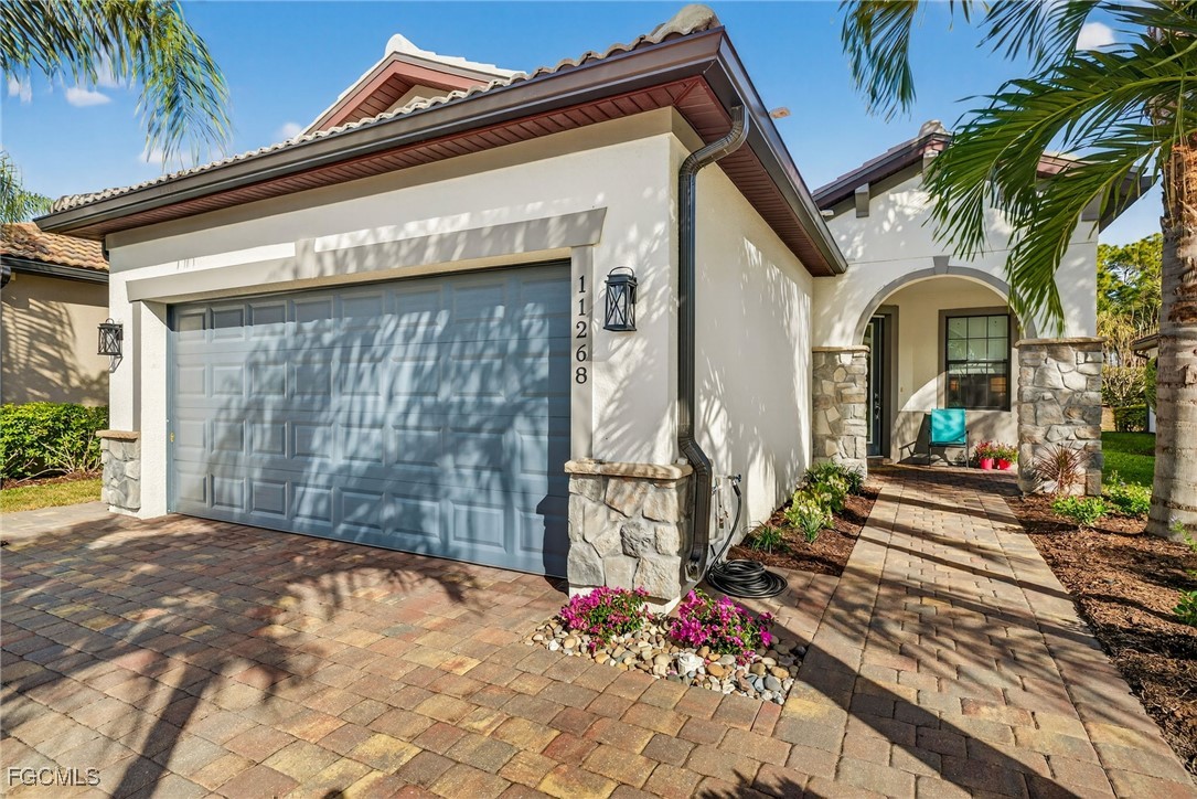 2 Bed Pool Home for Sale in Bridgetown, FL, $389,000 — photo 3