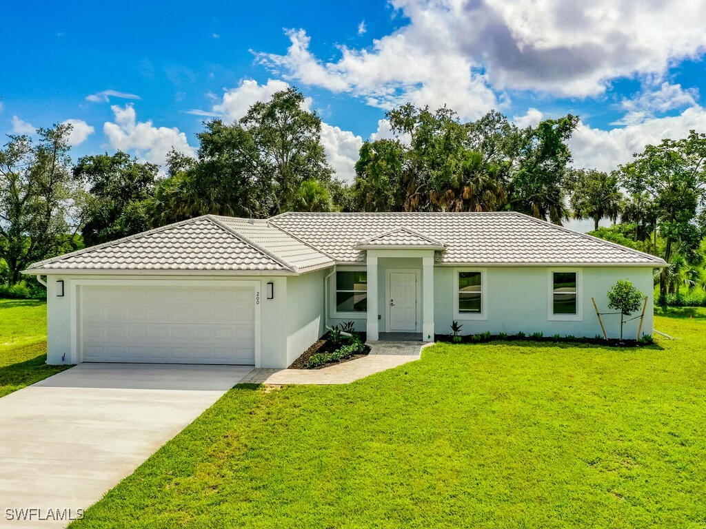3 Bed SingleFamilyResidence for Sale in Naples, FL, $529,000 — photo 3