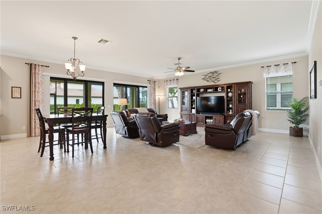 4 Bed SingleFamilyResidence for Sale in Naples, photo 3