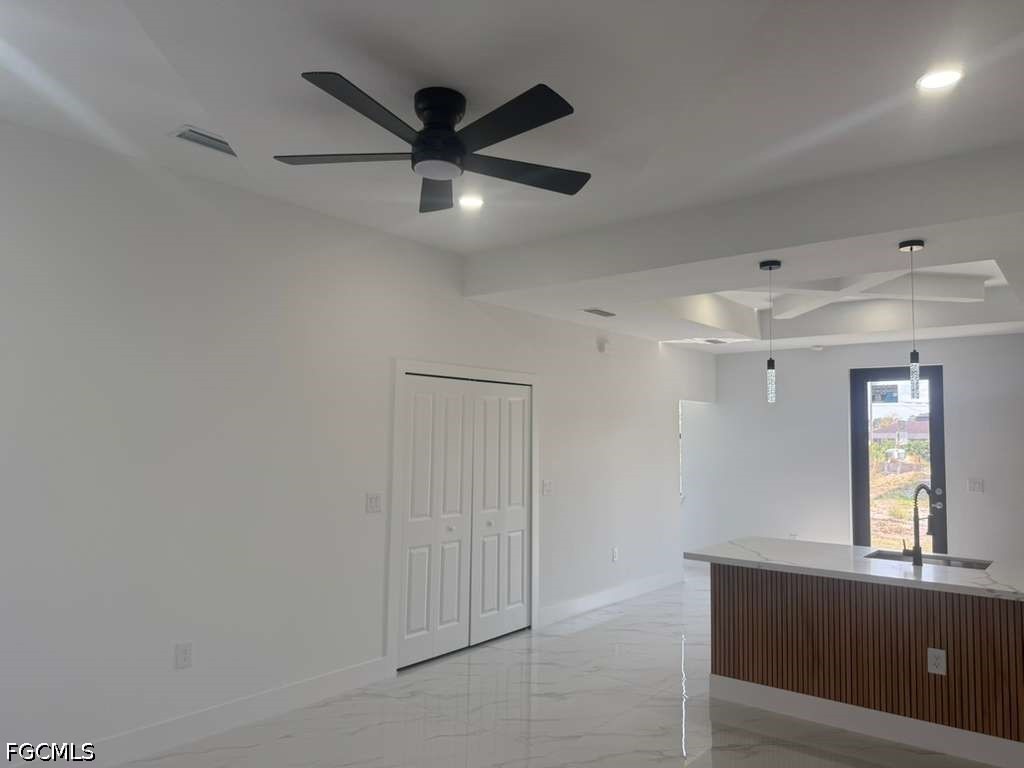 4 Bed SingleFamilyResidence for Sale in Lehigh Acres, photo 3