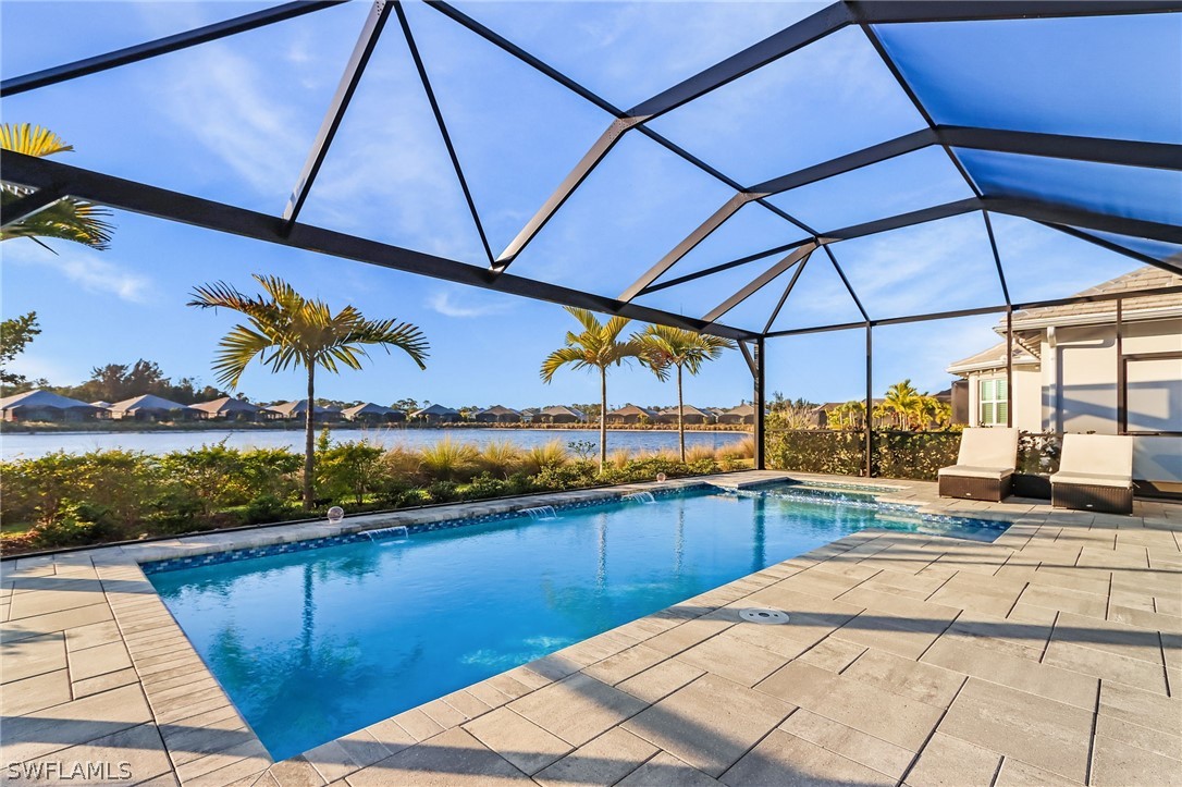 3 Bed Pool Home for Sale in Naples, photo 3