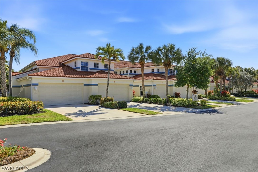 3 Bed Waterfront Home for Sale in Estero, photo 3