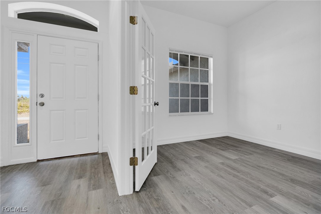 3 Bed SingleFamilyResidence for Sale in Lehigh Acres, photo 3