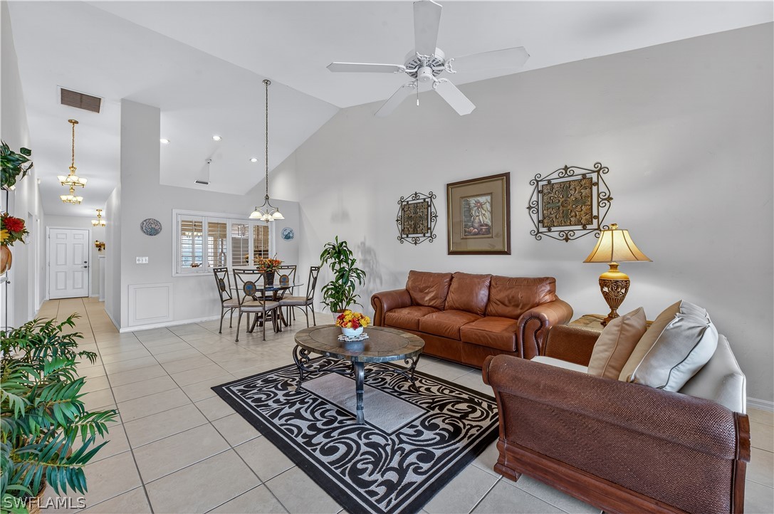 3 Bed Waterfront Home for Sale in Tanglewood, photo 3