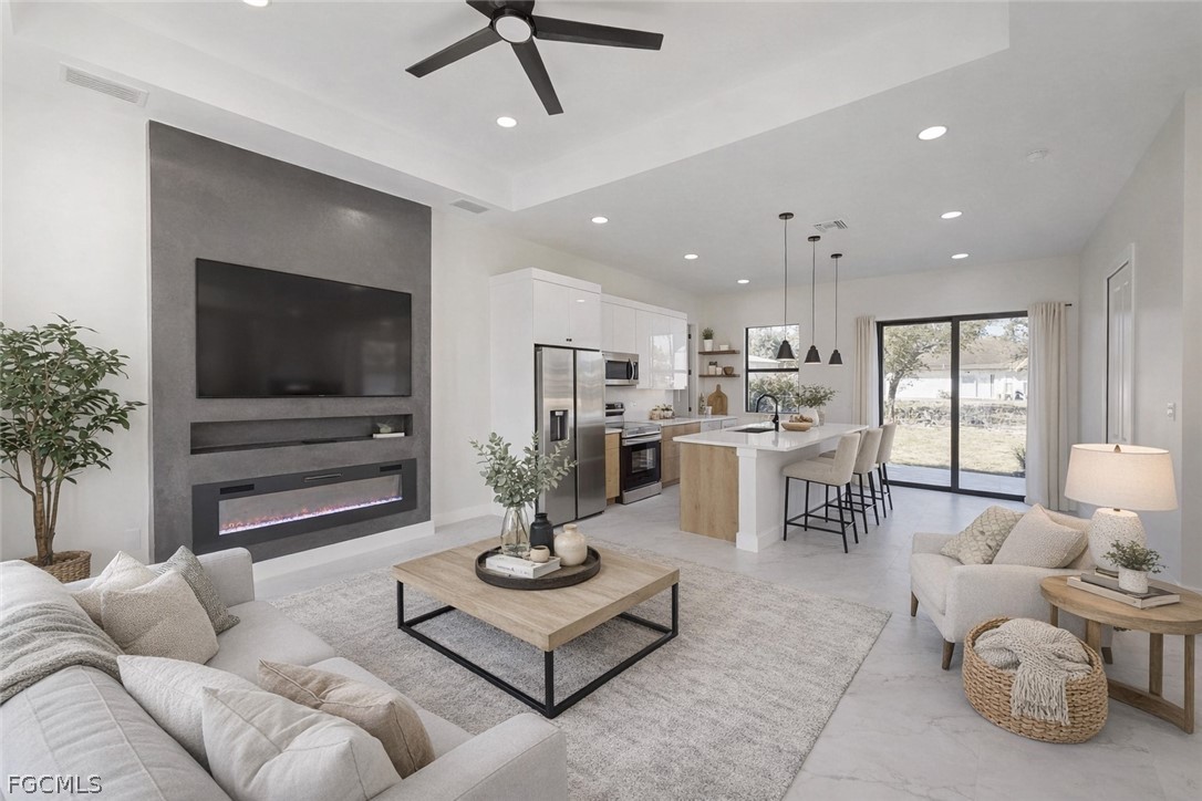 3 Bed SingleFamilyResidence for Sale in Lehigh Acres, FL — photo 3