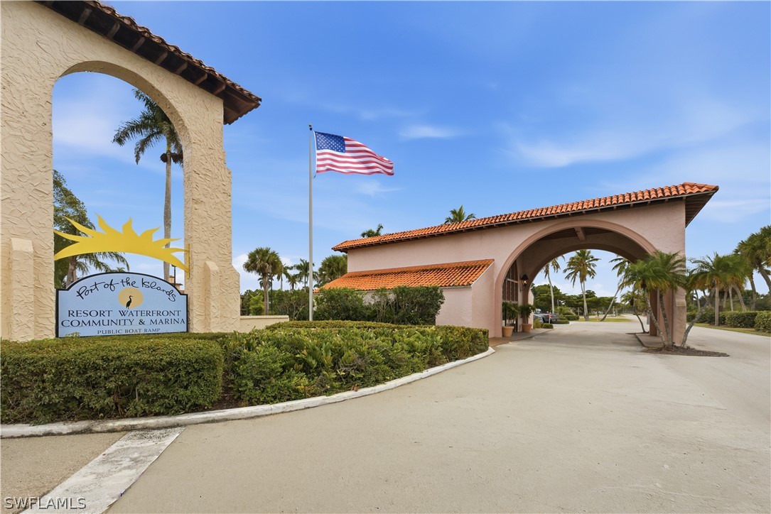 2 Bed Waterfront Home for Sale in Naples, FL, $299,999 — photo 3