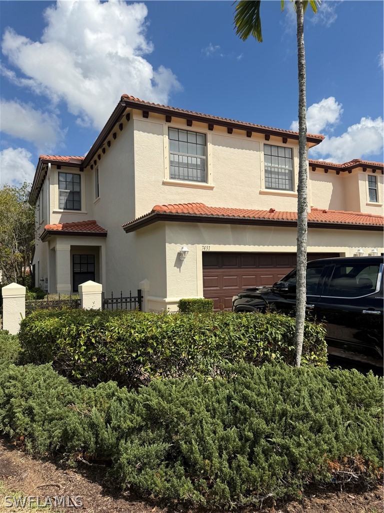 3 Bed SingleFamilyResidence for Sale in Naples, FL, $450,000 — photo 3