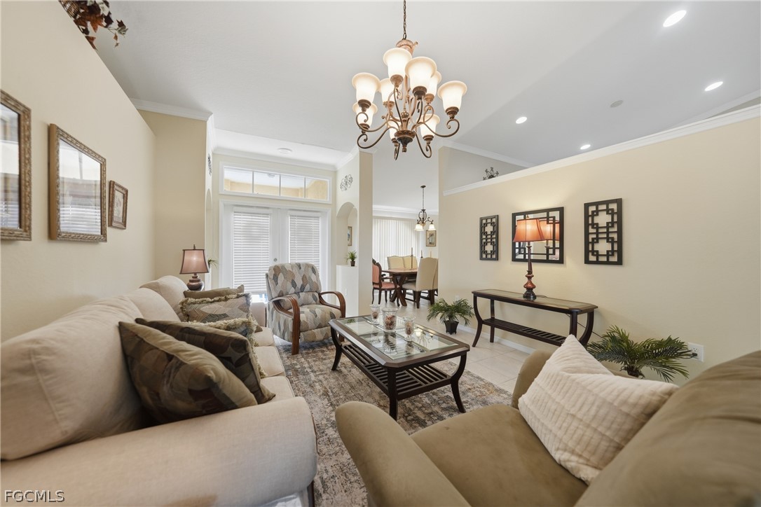 3 Bed SingleFamilyResidence for Sale in Cape Coral, photo 3