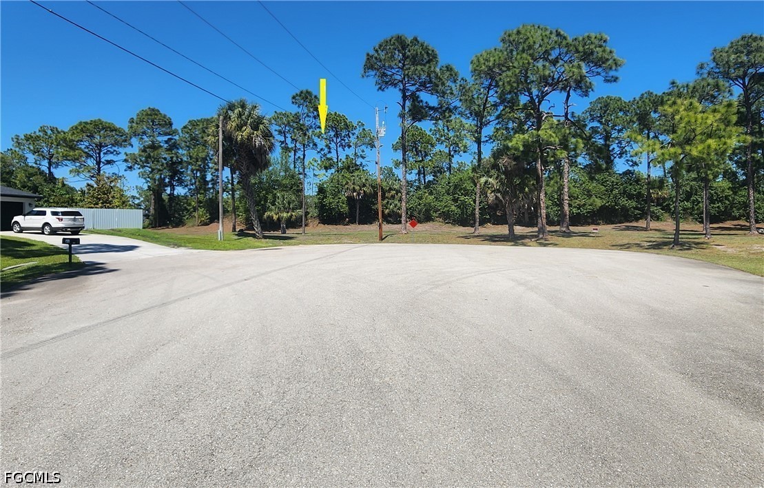Waterfront Home for Sale in Lehigh Acres, photo 3