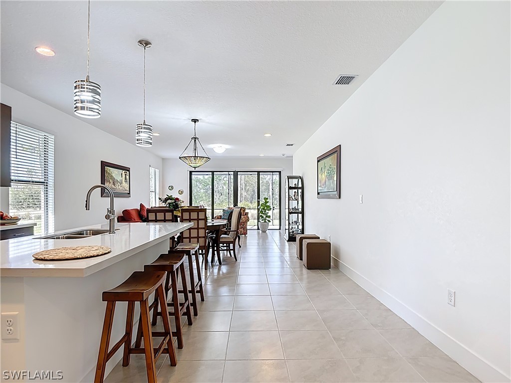 3 Bed SingleFamilyResidence for Sale in Silverwood, FL — photo 3