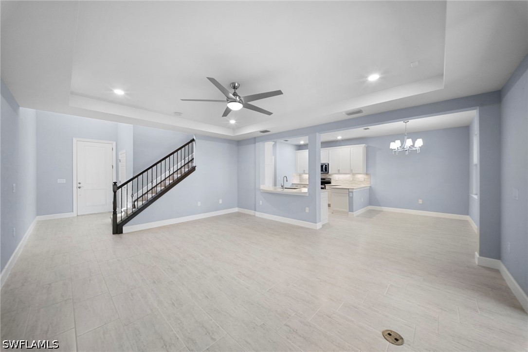 3 Bed SingleFamilyResidence for Sale in Westbrook, photo 3