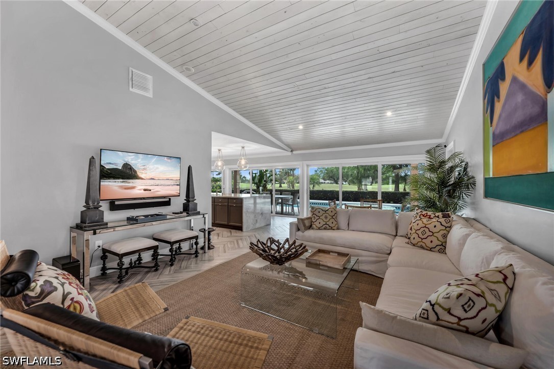 4 Bed Pool Home for Sale in Naples, photo 3