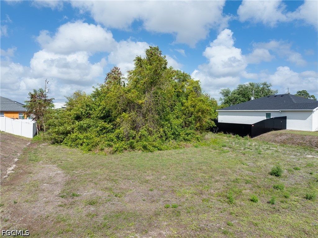 Residential for Sale in Cape Coral, FL, $65,000 — photo 3