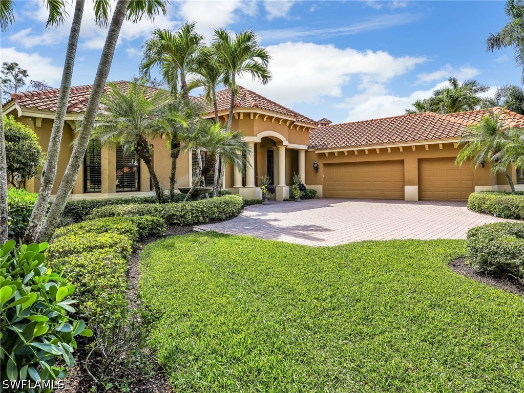 4 Bed Pool Home for Sale in Grande Estates, photo 3