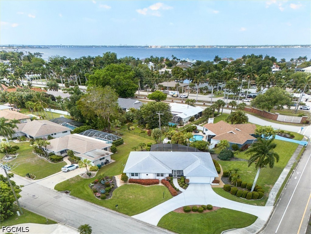 4 Bed SingleFamilyResidence for Sale in Tanglewood, FL — photo 3