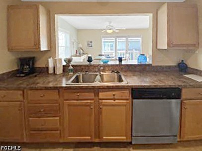 2 Bed Waterfront Home for Sale in Palms At Waters Edge, photo 3