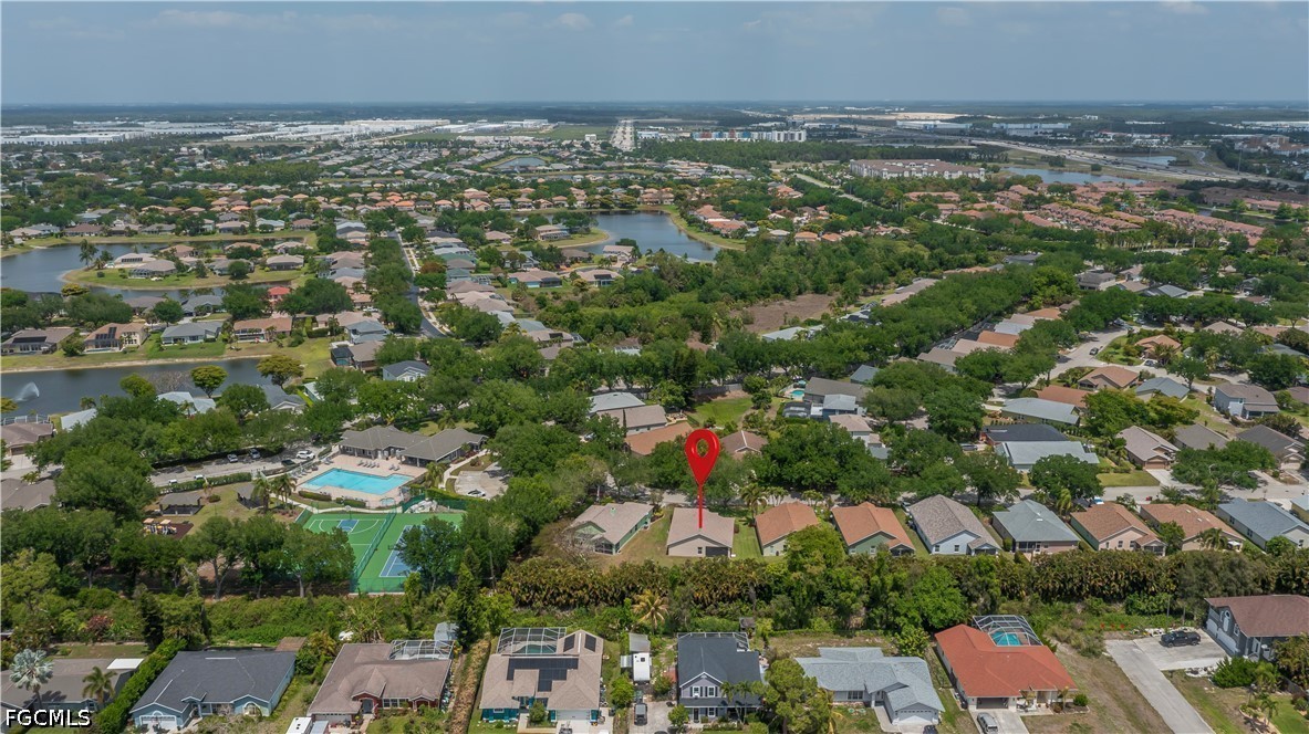 3 Bed SingleFamilyResidence for Sale in Fort Myers, photo 3