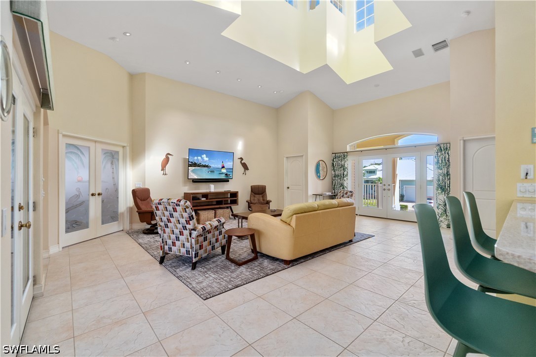 3 Bed Pool Home for Sale in Paradise Village, photo 3