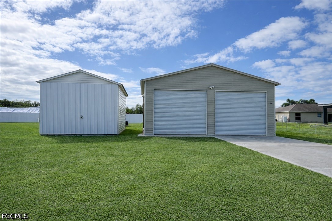 3 Bed SingleFamilyResidence for Sale in Lehigh Acres, FL — photo 3