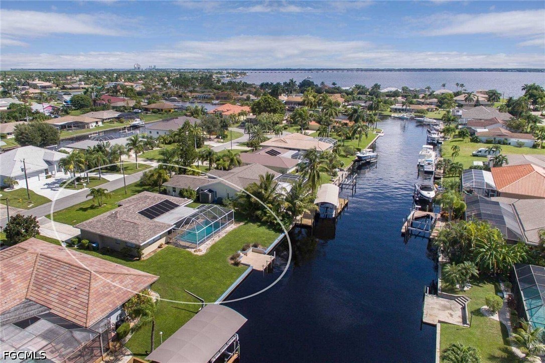 3 Bed Pool Home for Sale in Cape Coral, photo 3