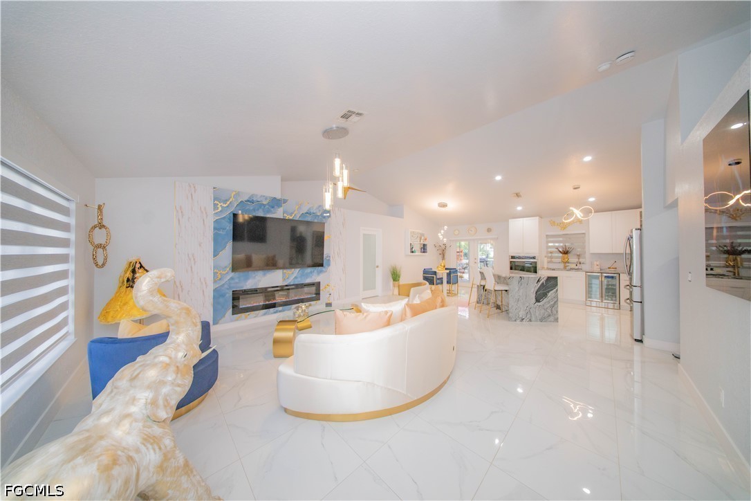 3 Bed Pool Home for Sale in Cape Coral, photo 3
