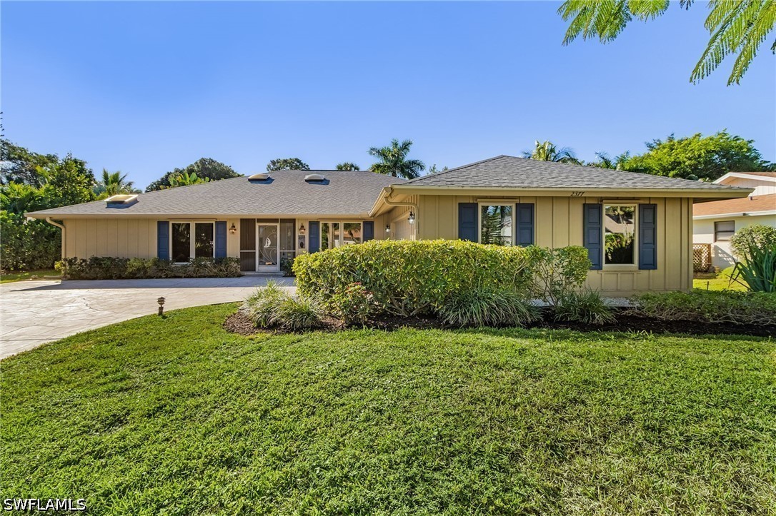 3 Bed Pool Home for Sale in Kings Lake, photo 3