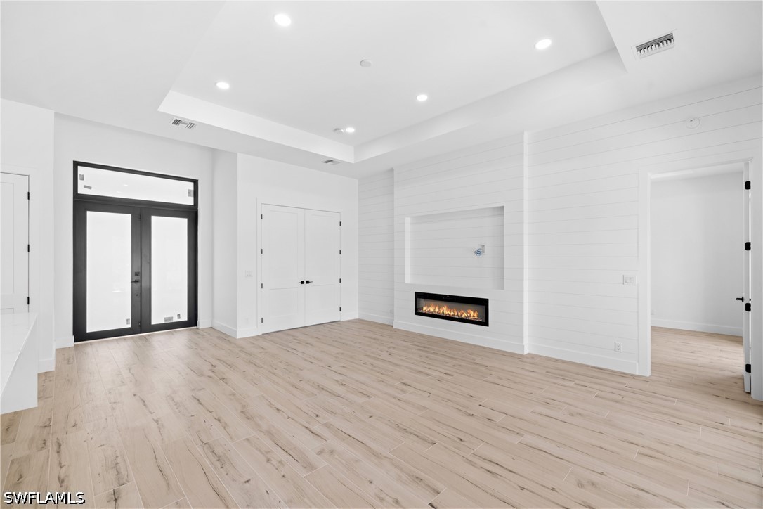 3 Bed SingleFamilyResidence for Sale in Naples, FL, $649,900 — photo 3
