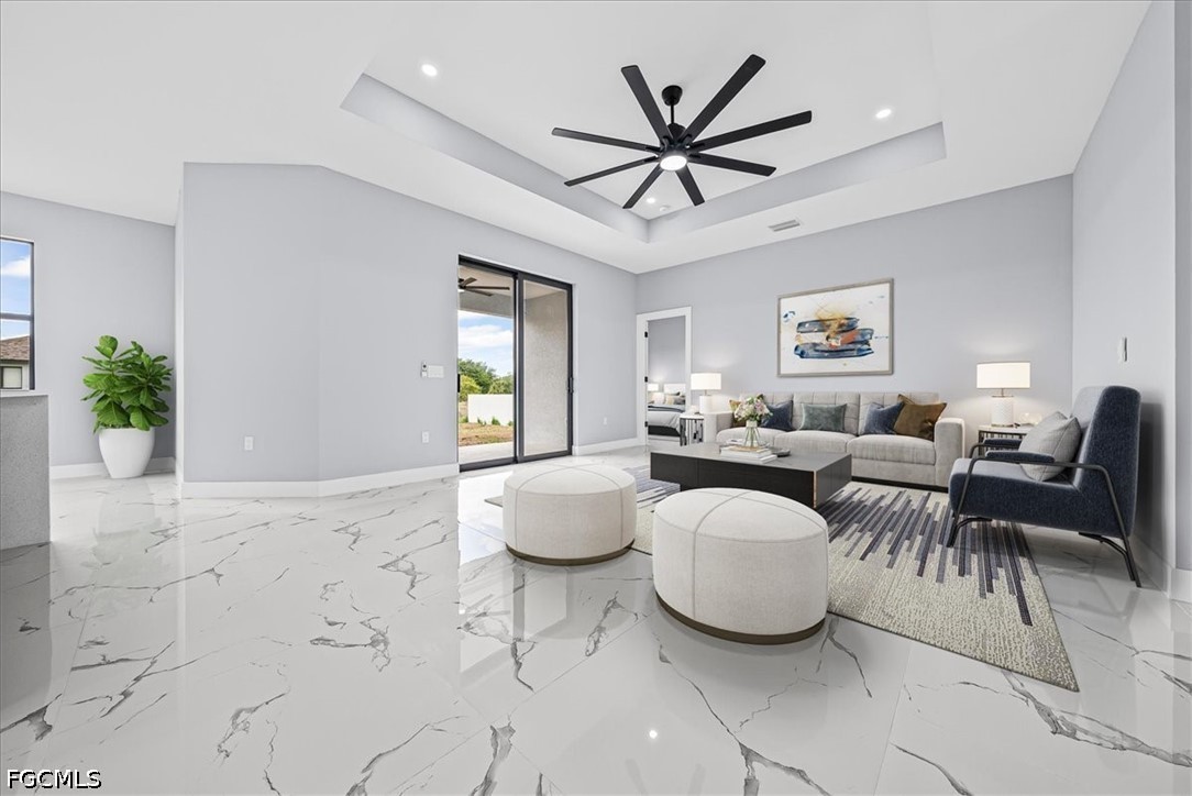 4 Bed SingleFamilyResidence for Sale in Lehigh Acres, photo 3