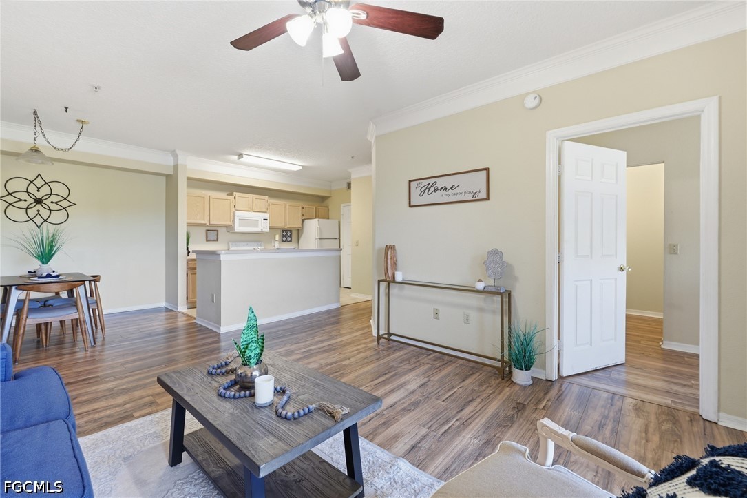 2 Bed Waterfront Home for Sale in Royal Greens, photo 3