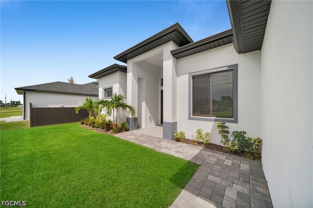4 Bed Pool Home for Sale in Cape Coral, photo 3