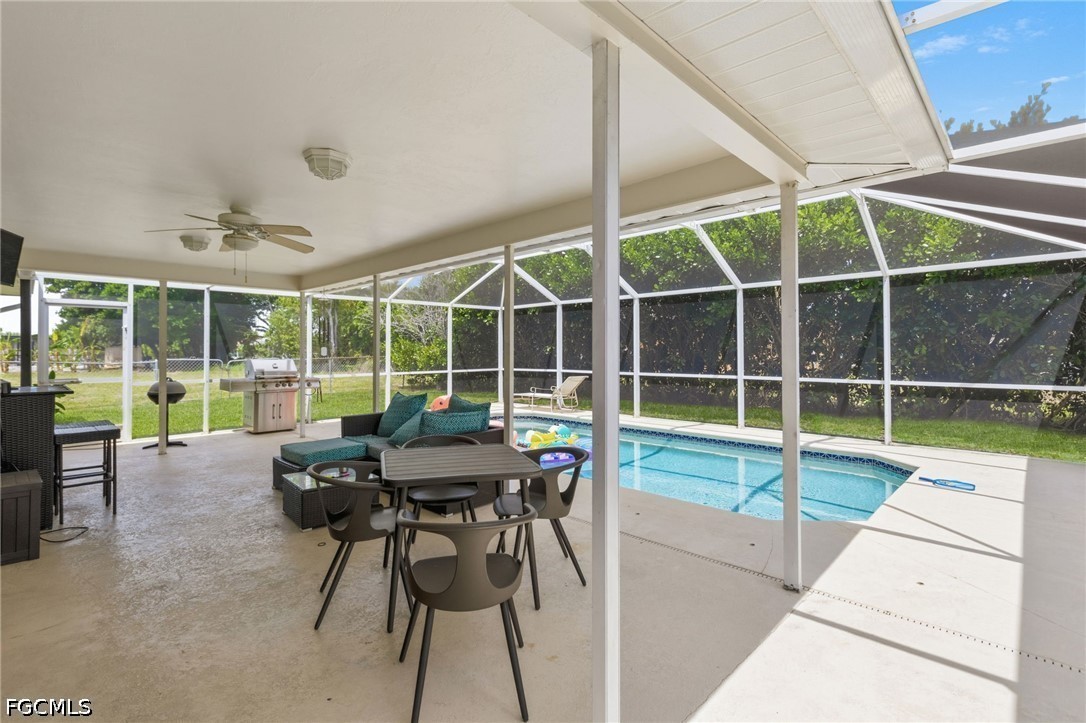 3 Bed Pool Home for Sale in Cape Coral, photo 3