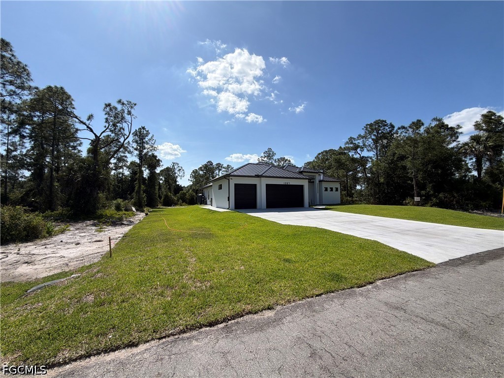 4 Bed SingleFamilyResidence for Sale in Lehigh Acres, photo 3