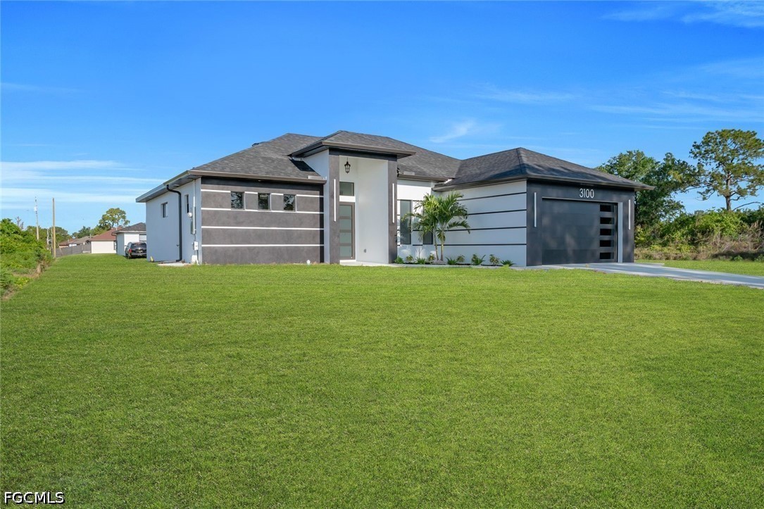 3 Bed SingleFamilyResidence for Sale in Lehigh Acres, photo 3
