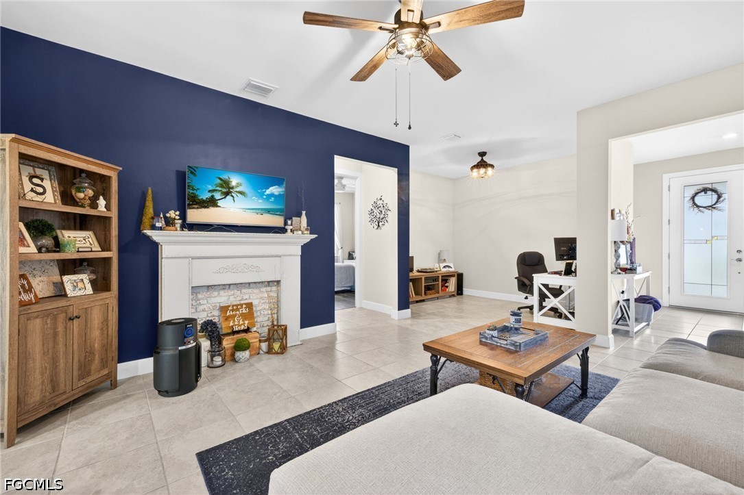3 Bed SingleFamilyResidence for Sale in Eagle Reserve, FL — photo 3