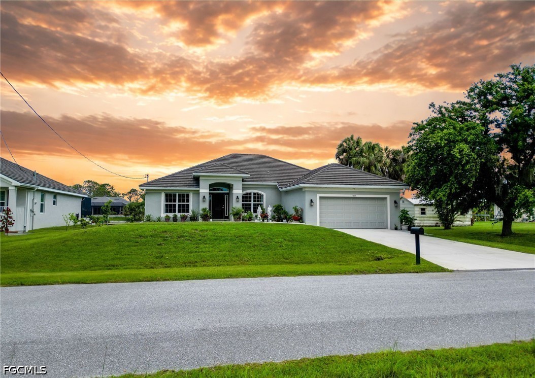 4 Bed Pool Home for Sale in Port Charlotte, photo 3