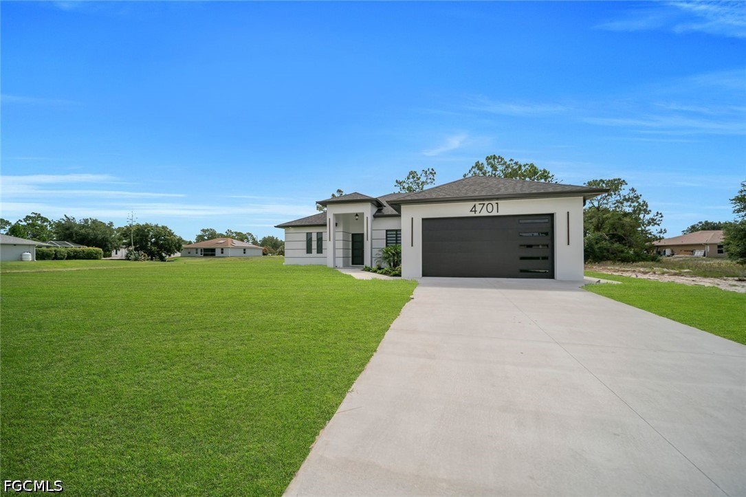 4 Bed SingleFamilyResidence for Sale in Lehigh Acres, photo 3