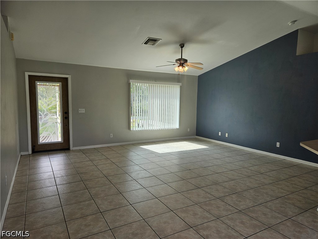 3 Bed SingleFamilyResidence for Sale in Lehigh Acres, FL — photo 3